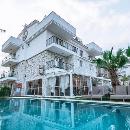Urla 1867 Hotel Илдир Экстерьер фото