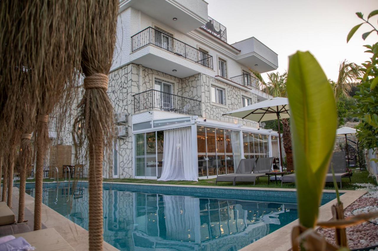 Urla 1867 Hotel Илдир Экстерьер фото