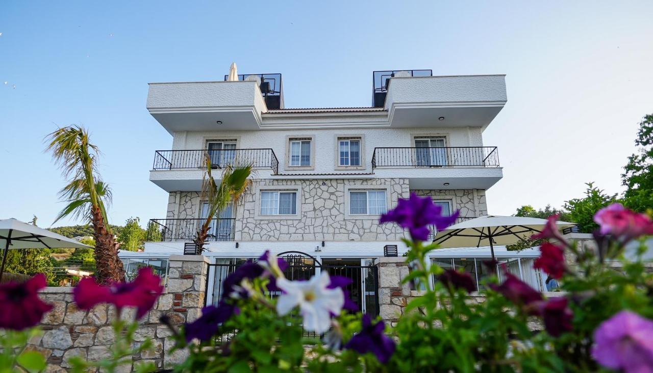 Urla 1867 Hotel Илдир Экстерьер фото