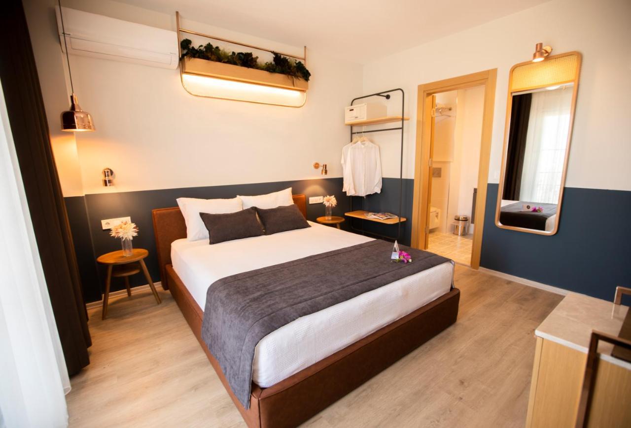 Urla 1867 Hotel Илдир Экстерьер фото