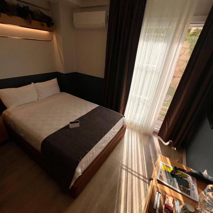 Urla 1867 Hotel Илдир Экстерьер фото