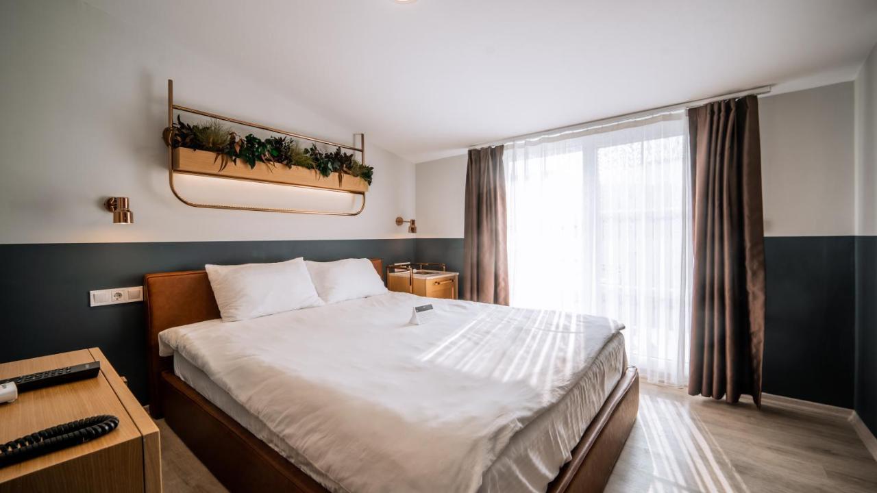 Urla 1867 Hotel Илдир Экстерьер фото